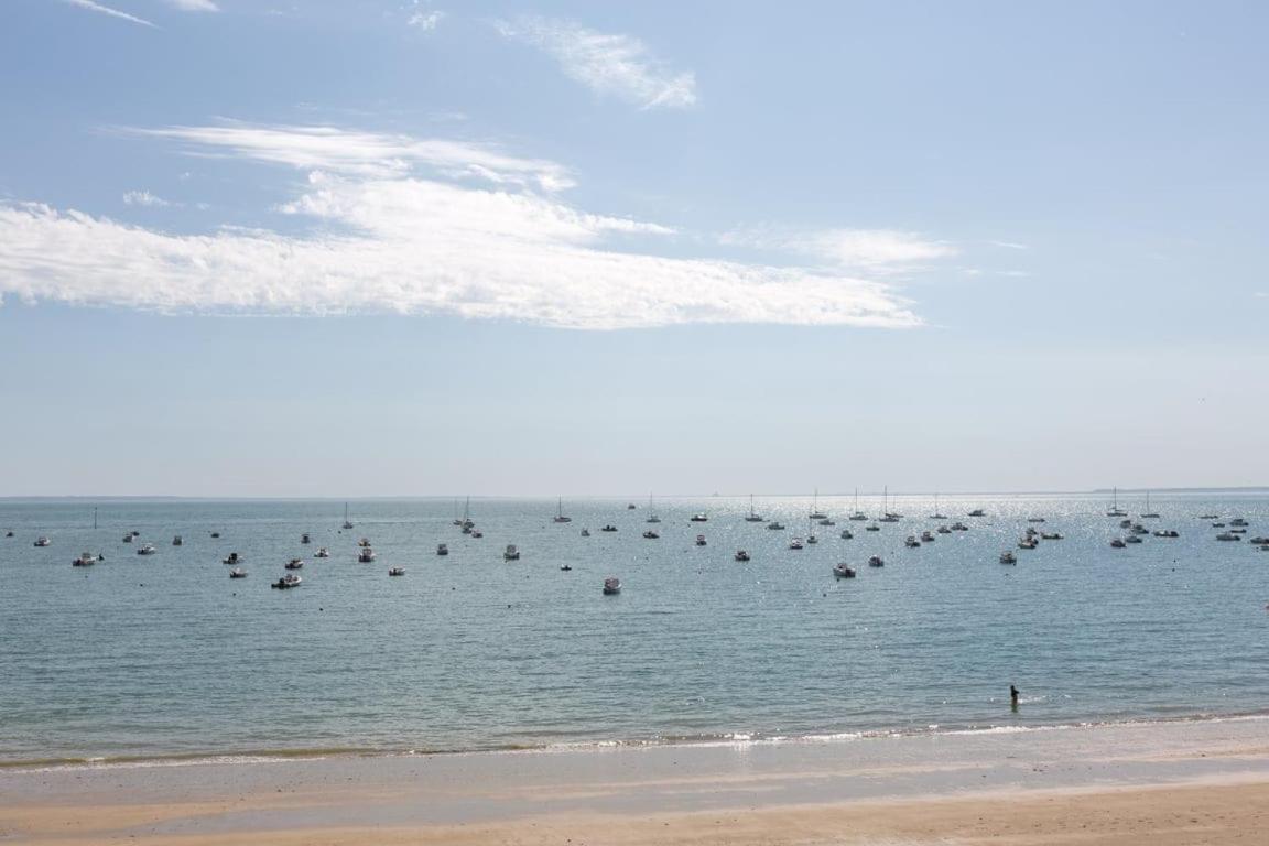 Les Pieds Dans L'Eau - Bel Appartement - Vue Mer Cancale Exteriör bild